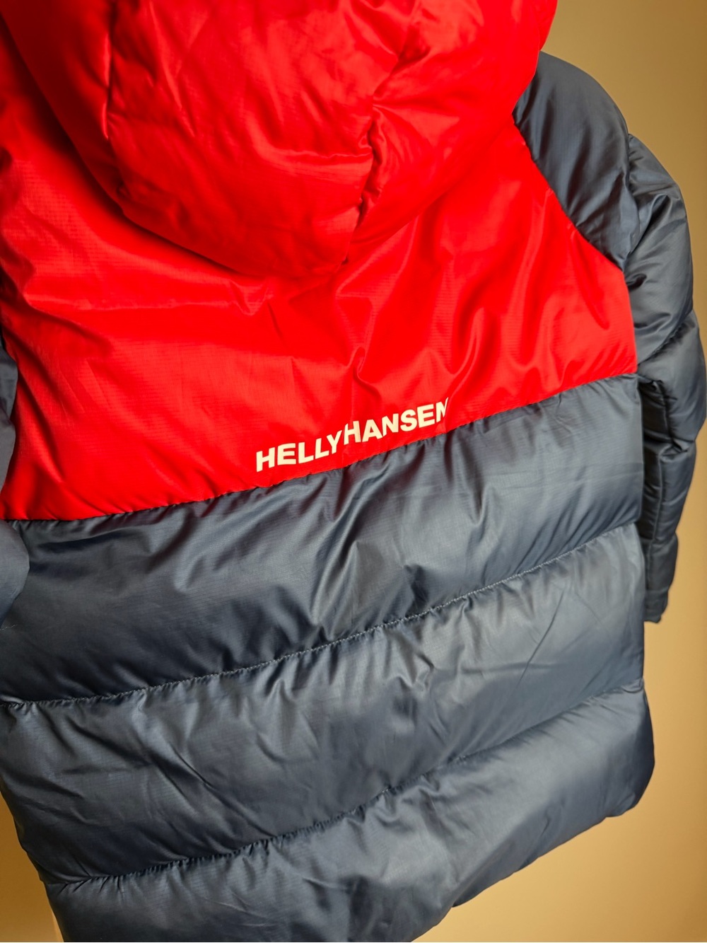 Kids Size 10 Helly Hansen Red and Navy Colorblock Kids Puffer Jacket - Picture 5 of 5